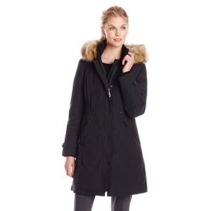 Womens Vince Camuto winter parka with fur hood